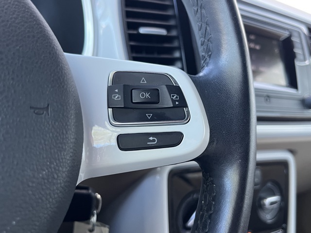 2019 Volkswagen Beetle Convertible S photo 31