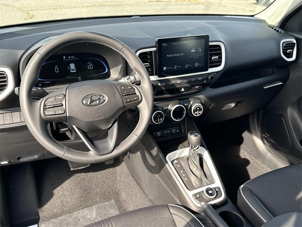 2026 Hyundai Venue SEL photo 2