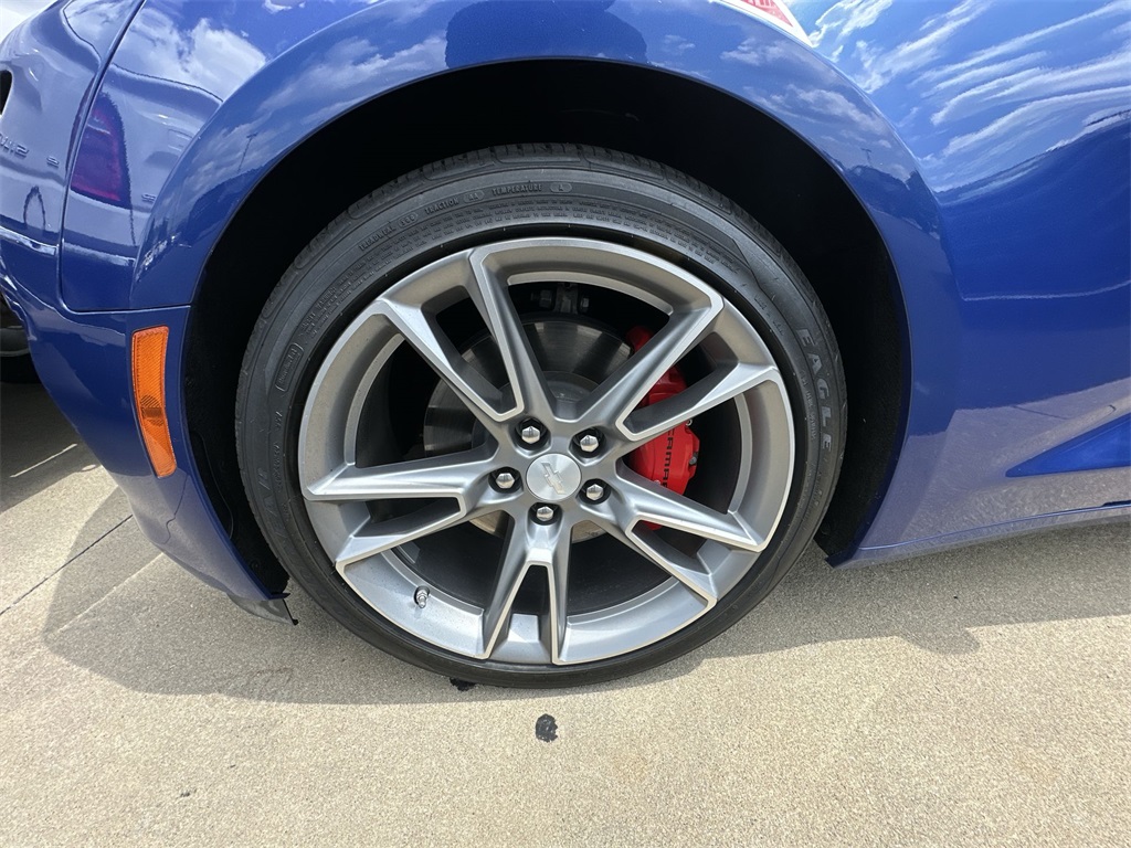 2021 Chevrolet Camaro LT1 photo 10