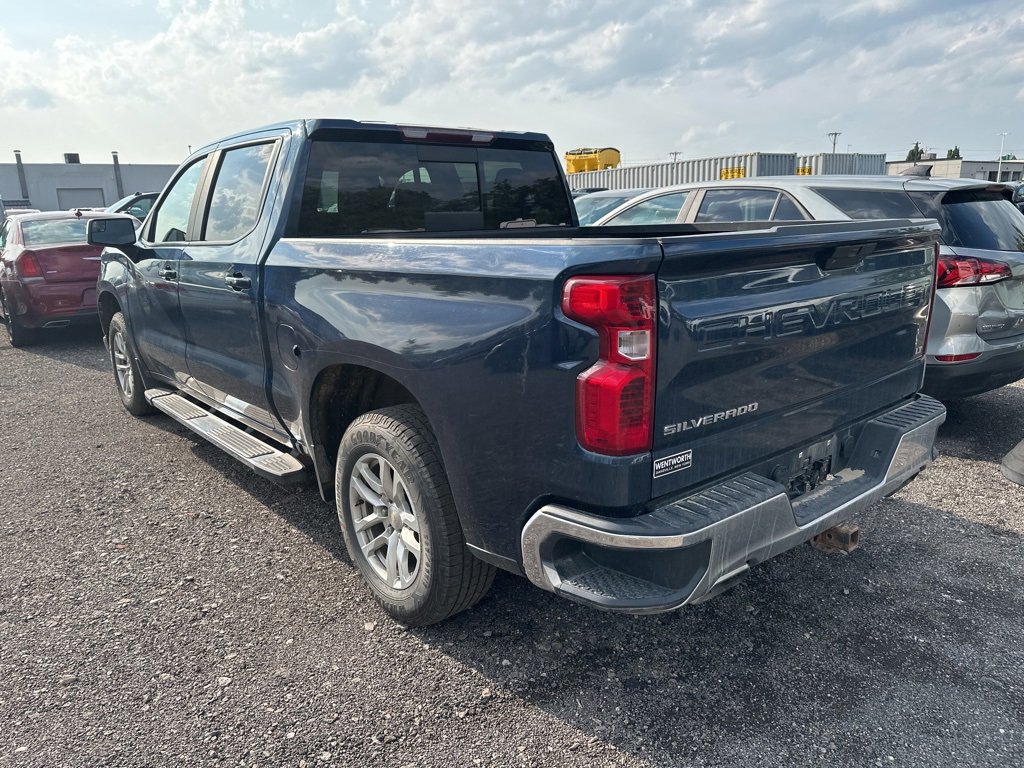 2019 Chevrolet Silverado 1500 LT photo 3