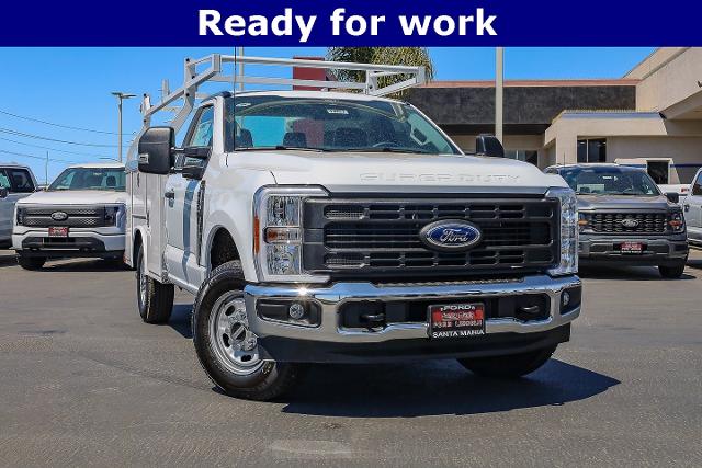 2025 Ford F-250 Super Duty XL's photo