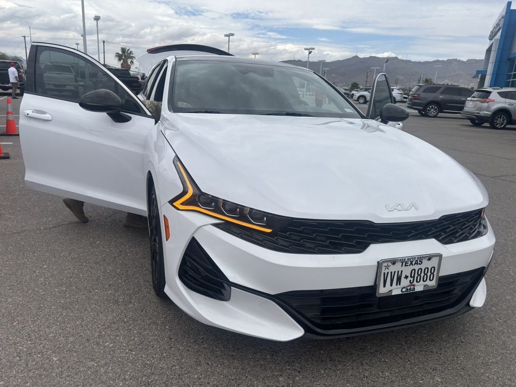 2024 Kia K5 GT-Line photo 24