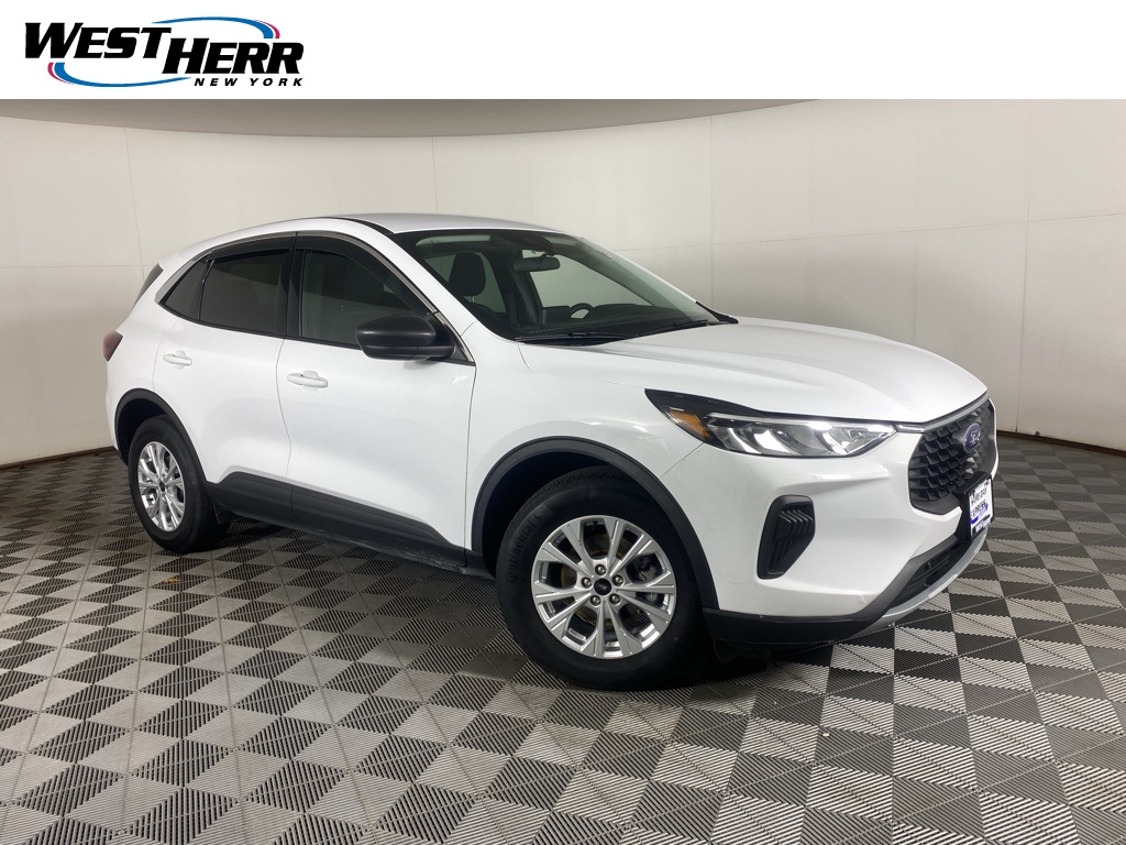 2023 Ford Escape Active's photo