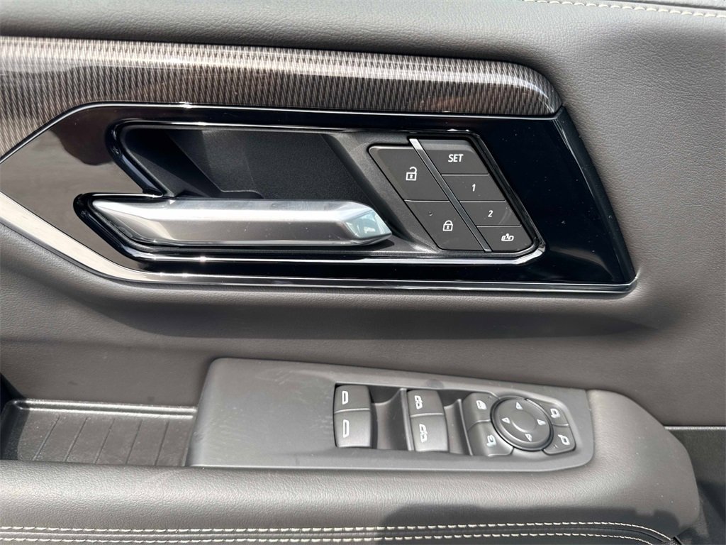 2025 Gmc Yukon photo 9