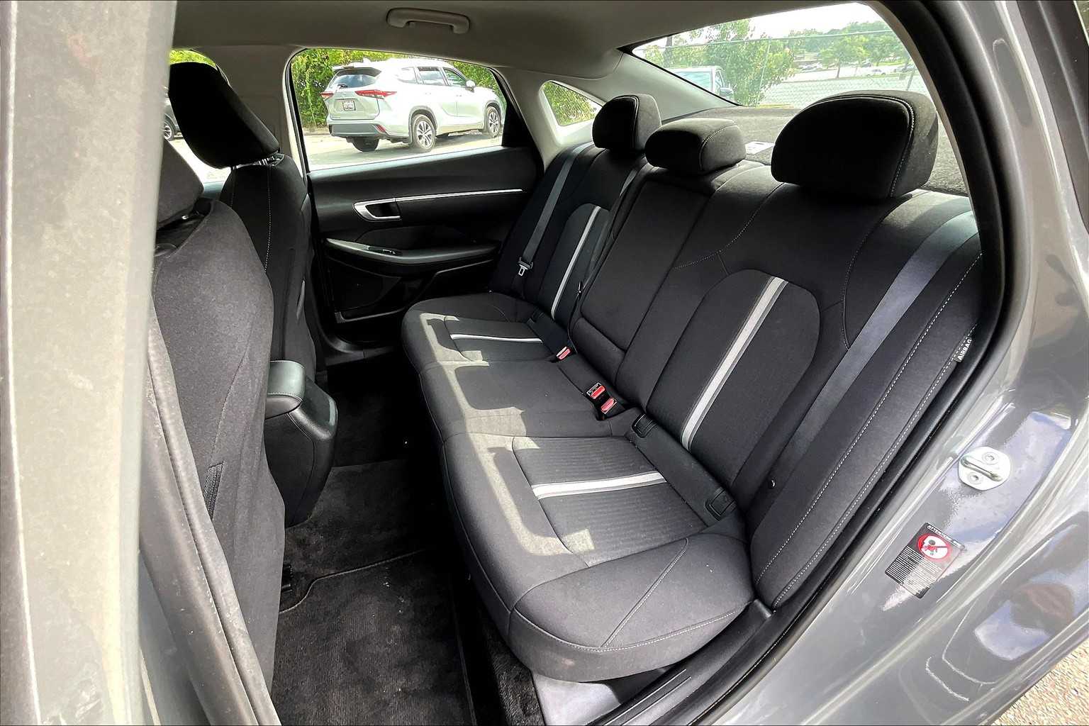 2022 Hyundai Sonata SEL photo 18