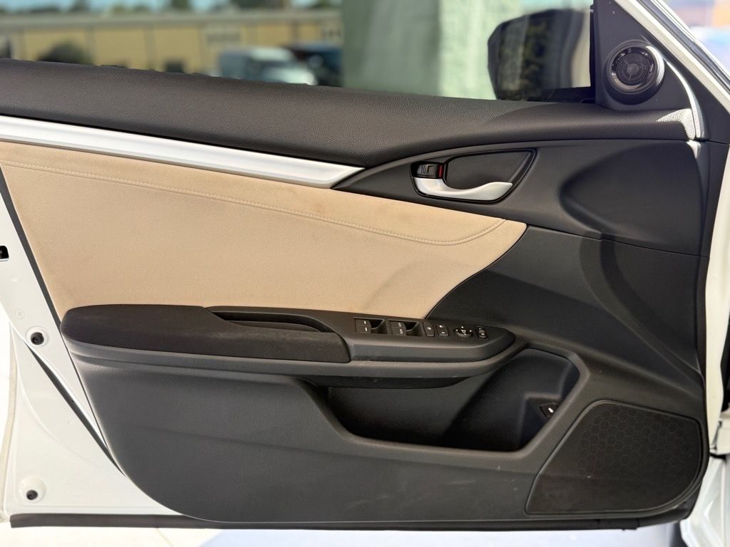 2016 Honda Civic EX photo 9