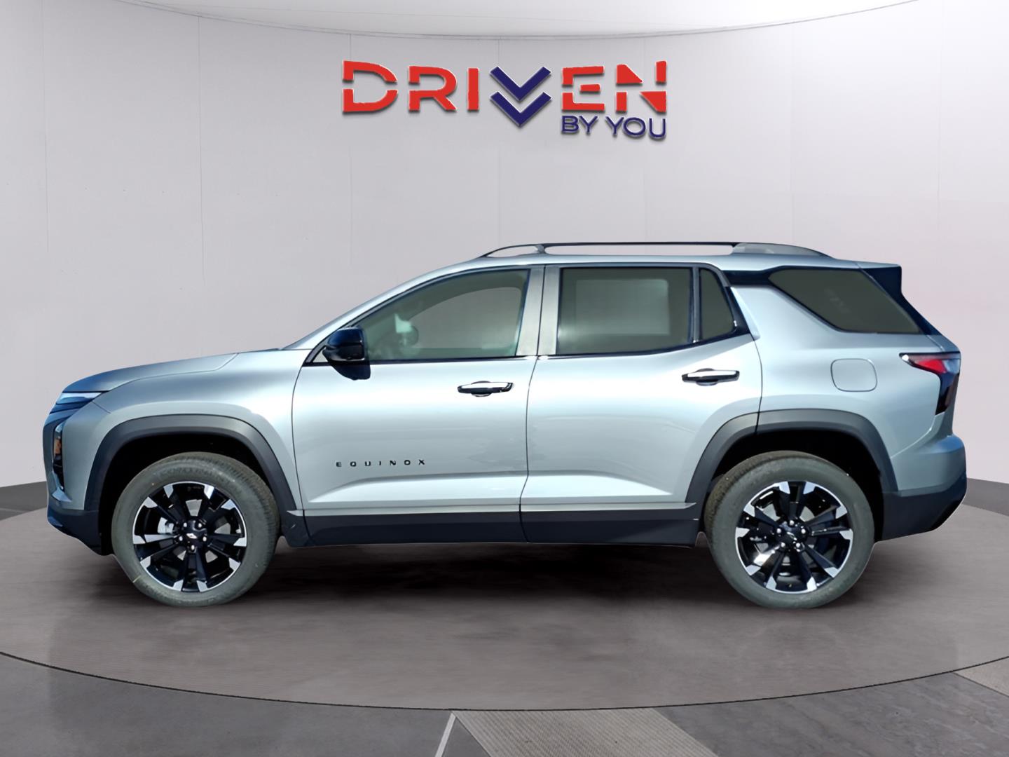 2026 Chevrolet Equinox RS photo 2