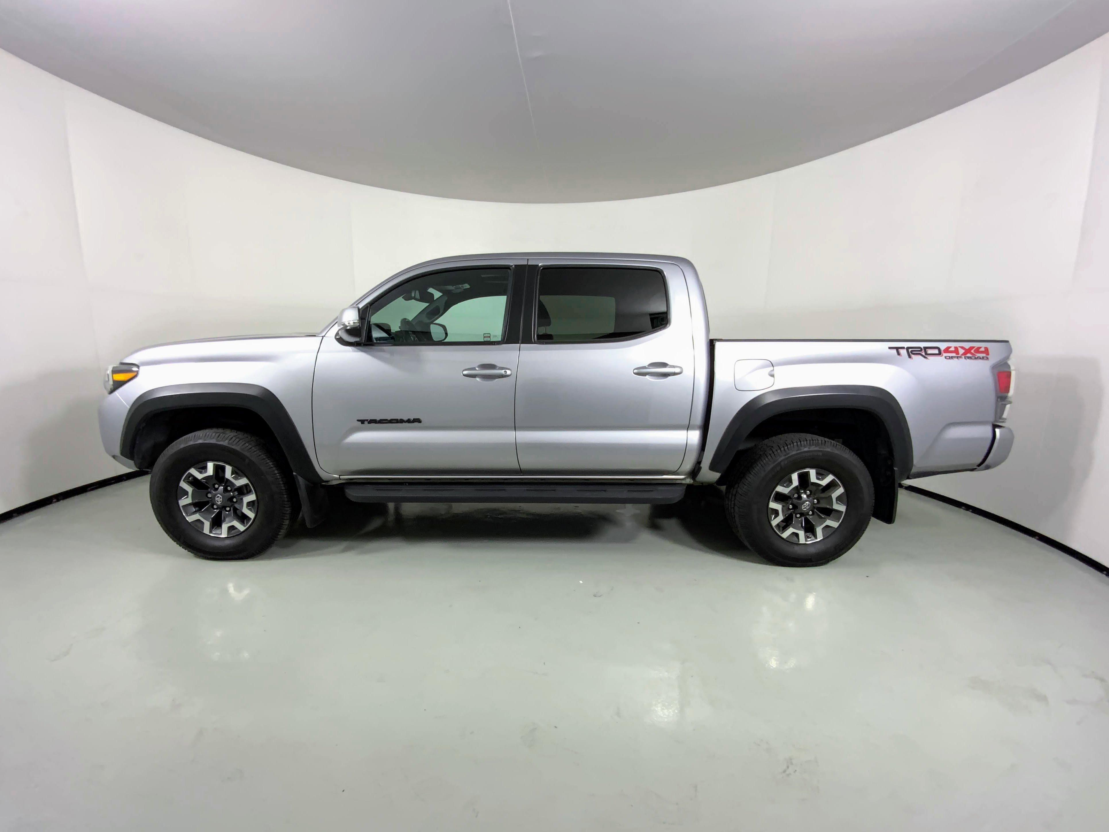 2021 Toyota Tacoma 4x4 TRD photo 4