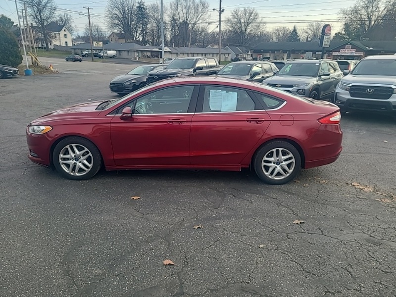2015 Ford Fusion SE photo 3