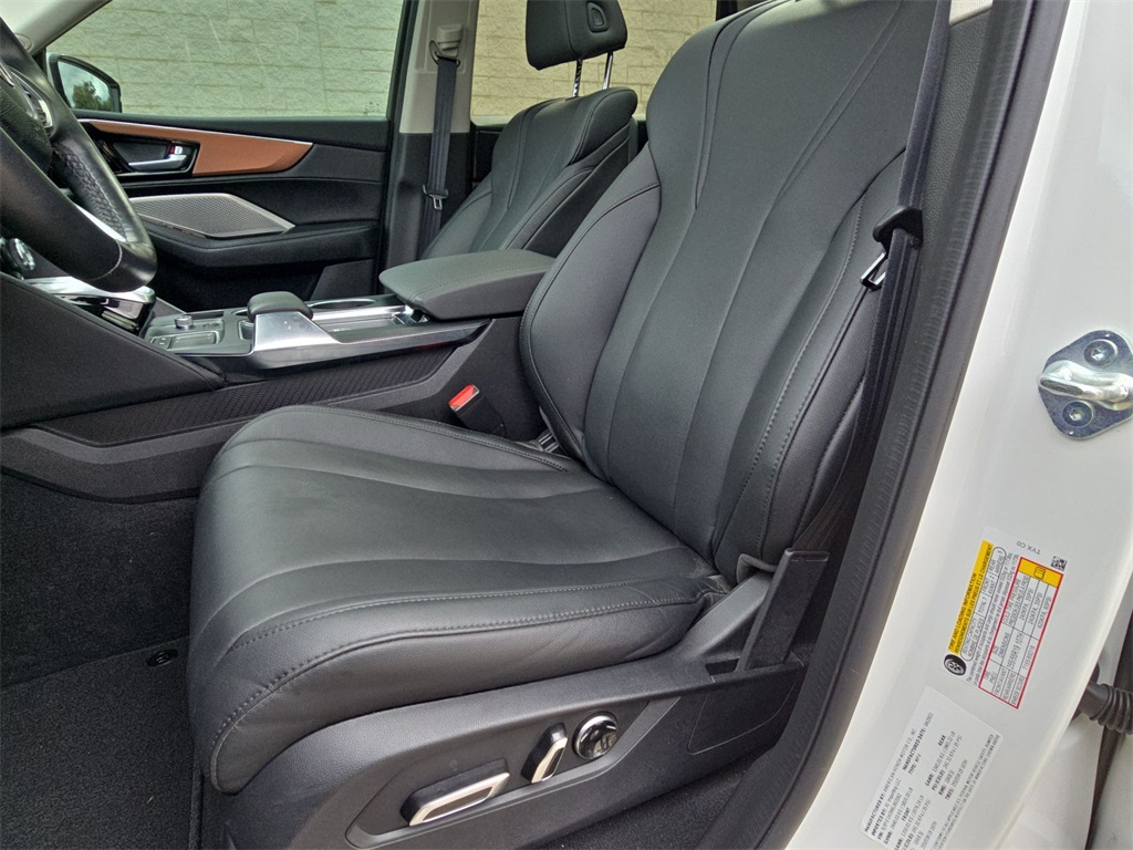 2022 Acura MDX SH-AWD photo 17