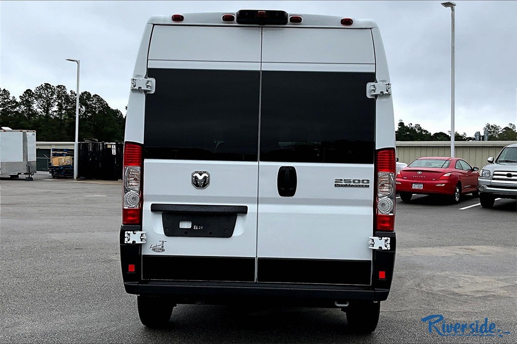 2023 Ram ProMaster 2500 photo 4