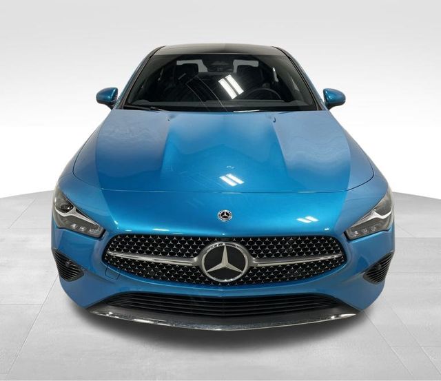 2025 Mercedes Benz CLA 250 4MATIC photo 2