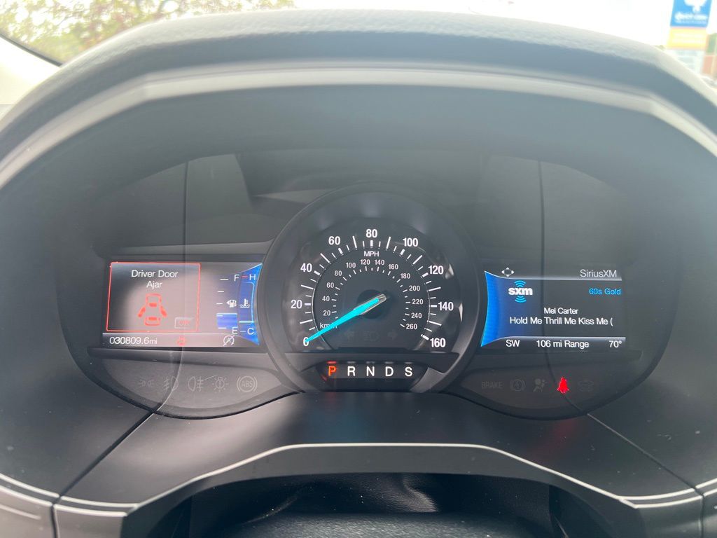 2022 Ford Edge Titanium photo 9