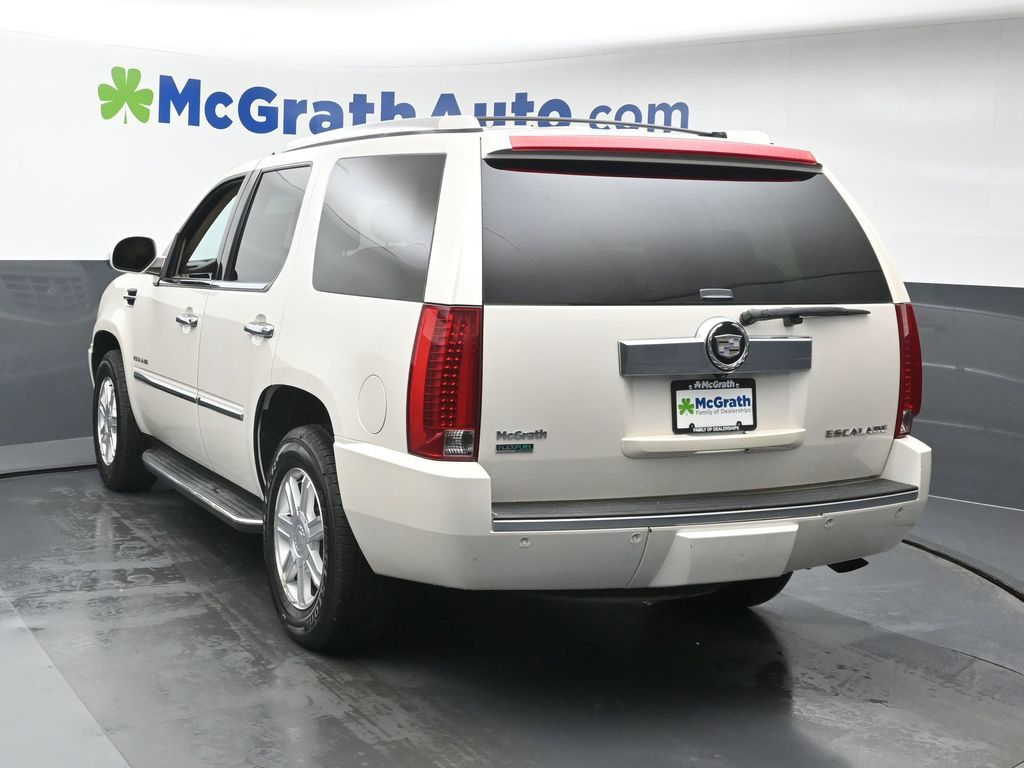 2010 Cadillac Escalade Base photo 19