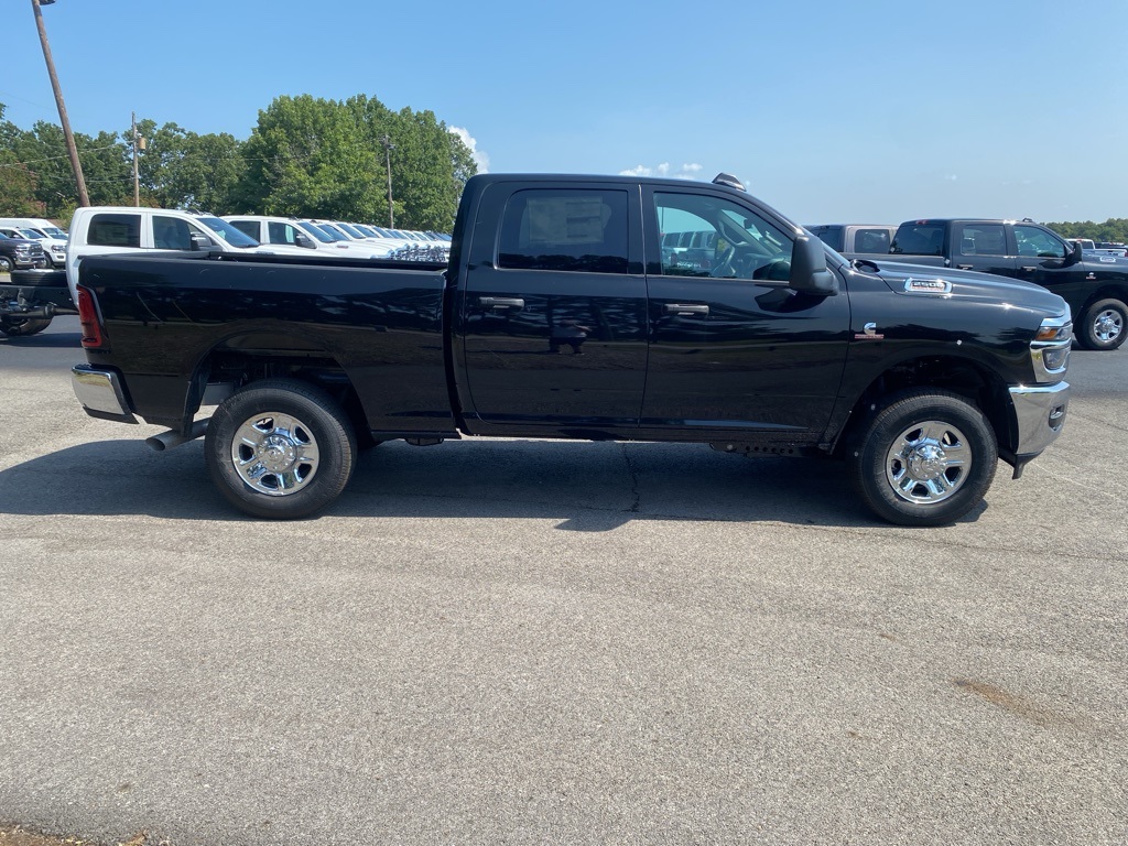 2025 Ram 2500 Tradesman photo 4