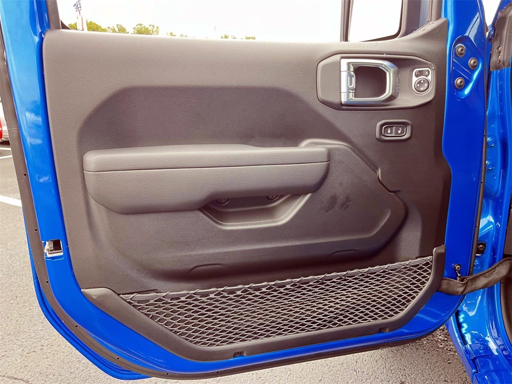 2026 Jeep Wrangler Sport S photo 4