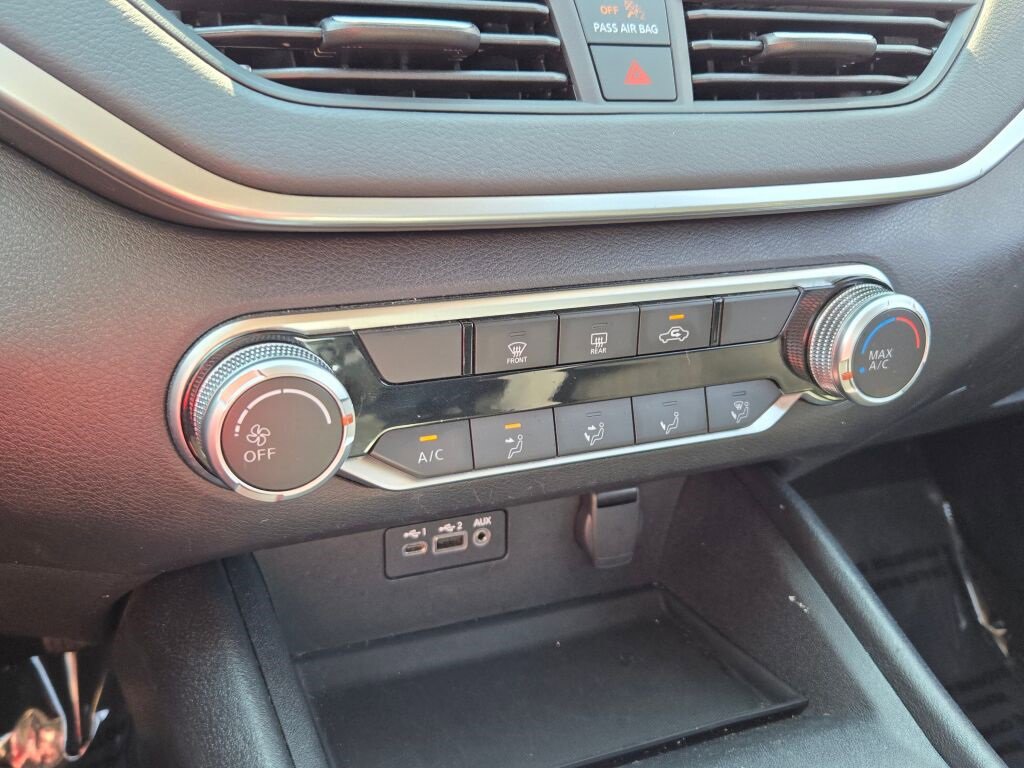 2022 Nissan Altima 2.5 SV photo 22