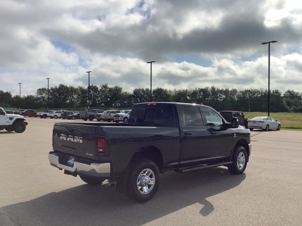2025 Ram 2500 Tradesman photo 7