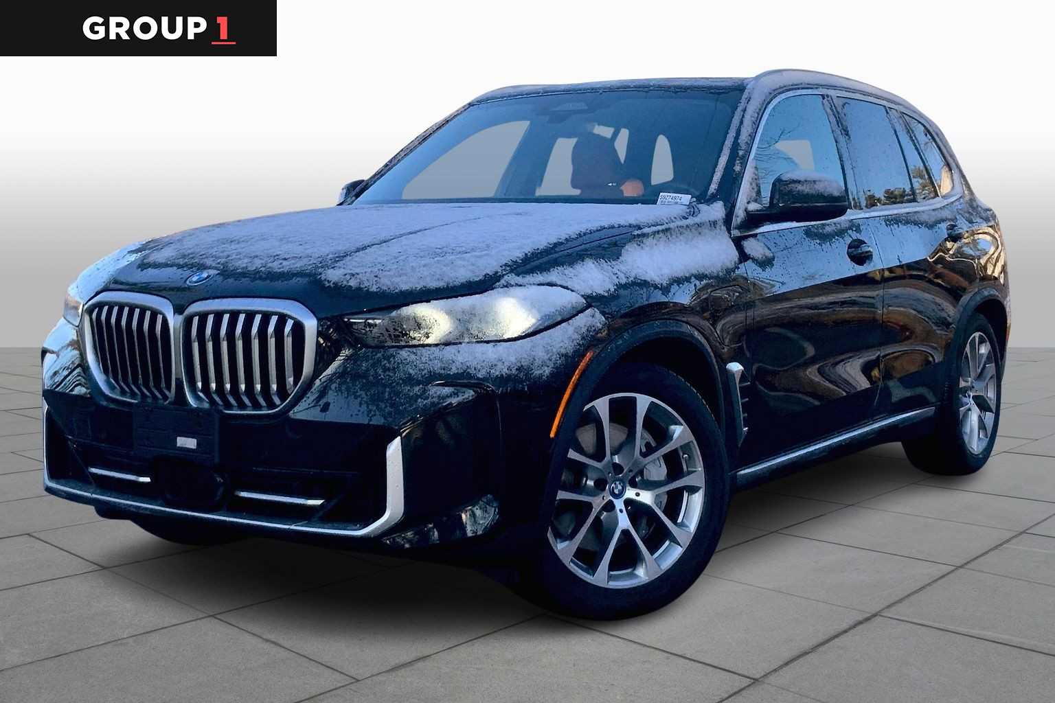2025 BMW X5 50e's photo