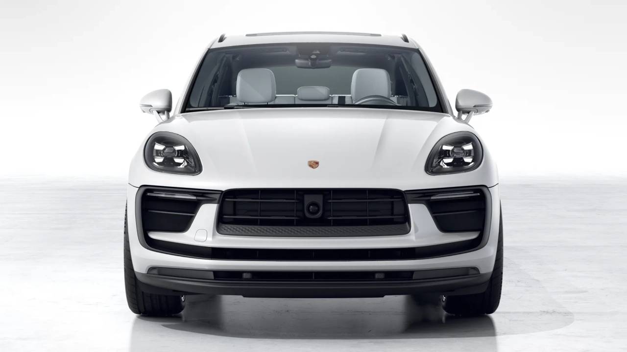 2026 Porsche Macan S photo 9