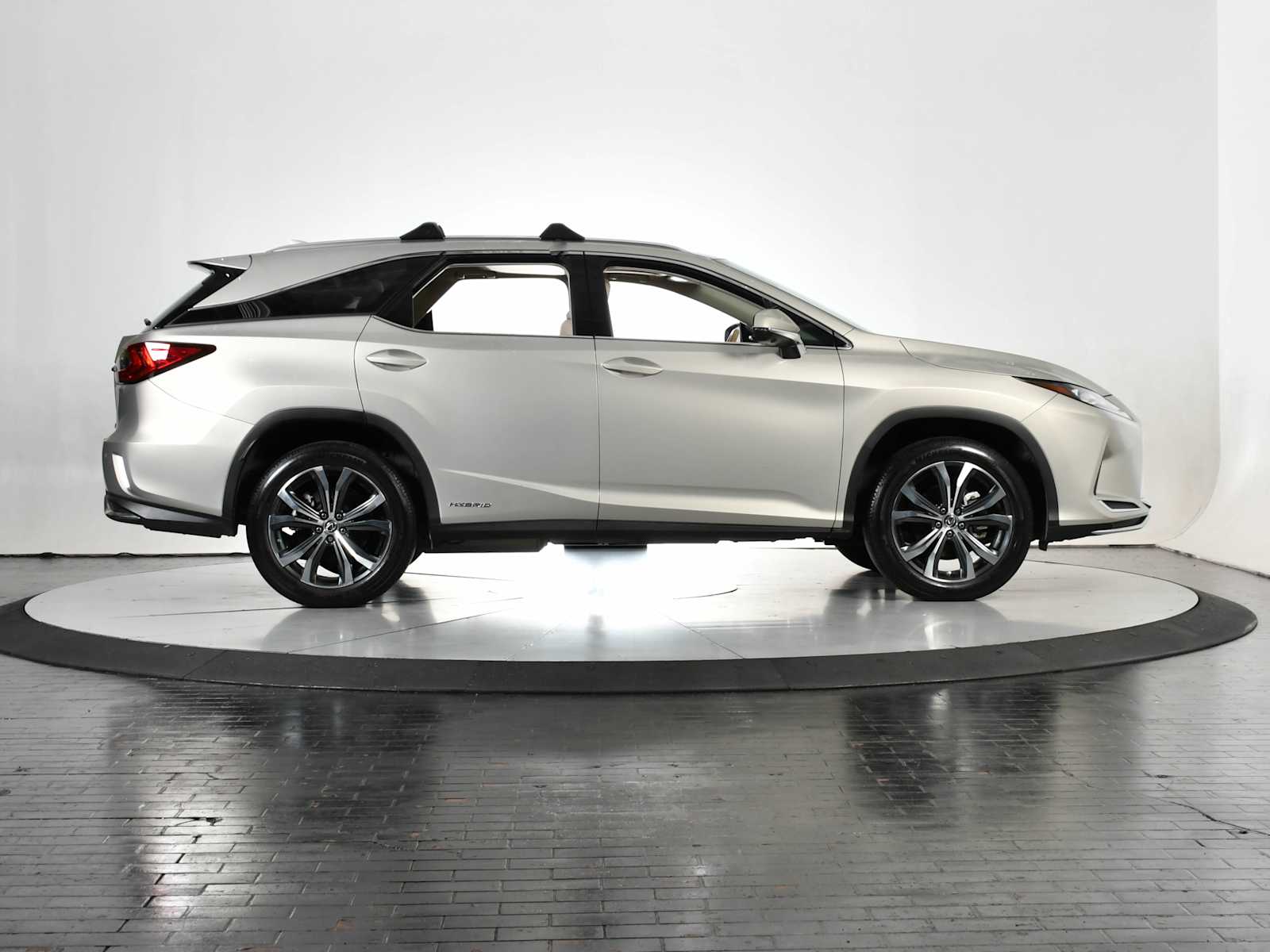 2021 Lexus RX 450hL AWD photo 6