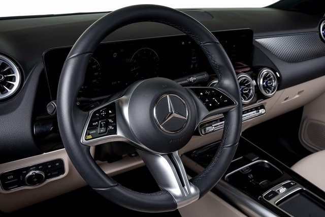 2024 Mercedes Benz GLA 250 photo 30