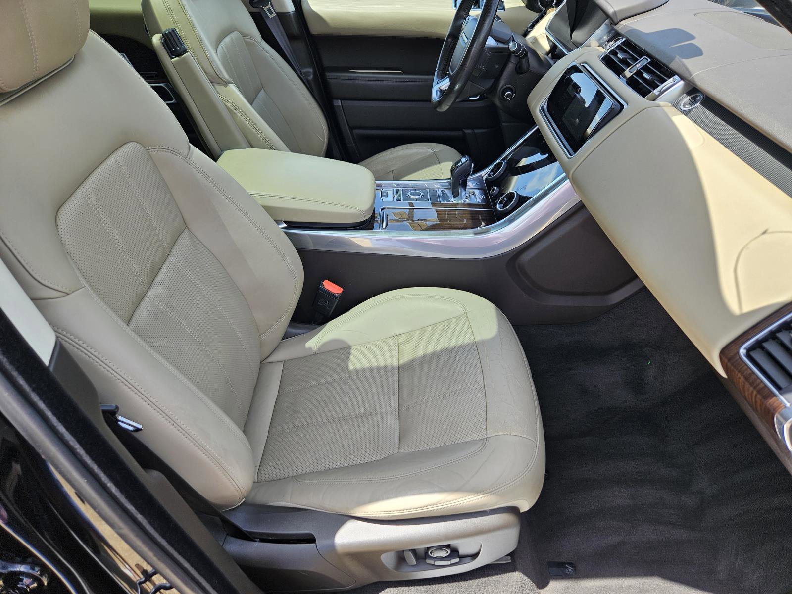 2018 Land Rover Range Rover Sport HSE photo 38