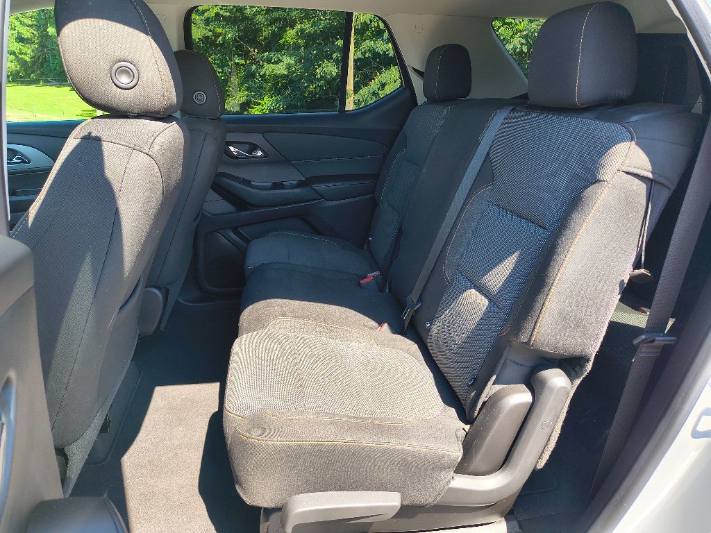 2021 Chevrolet Traverse LS photo 25