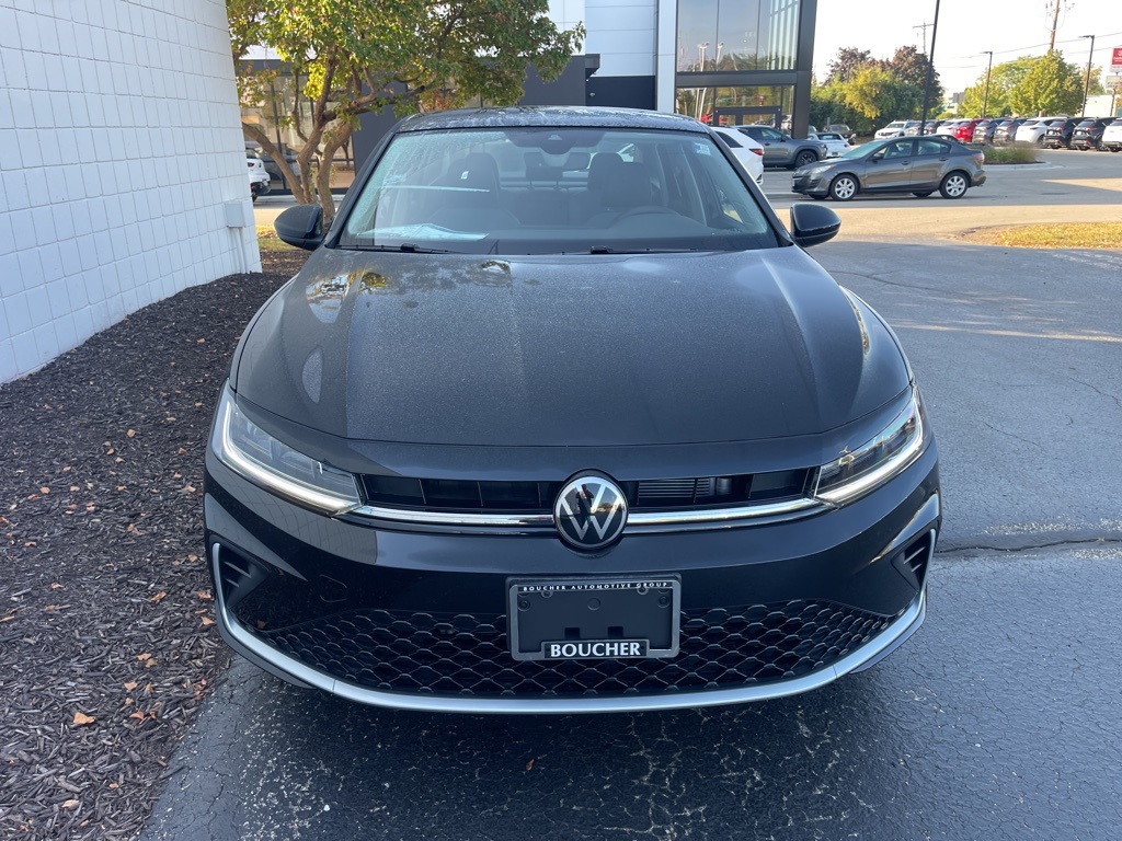 2025 Volkswagen Jetta 1.5T SE photo 4