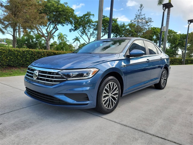2019 Volkswagen Jetta SEL photo 3