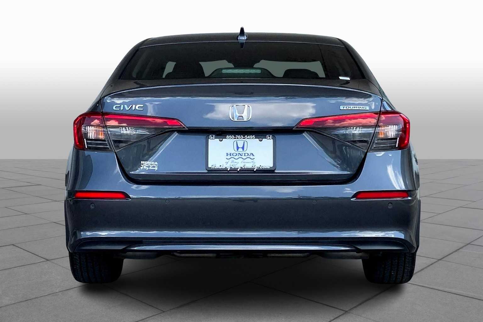 2022 Honda Civic Touring photo 4