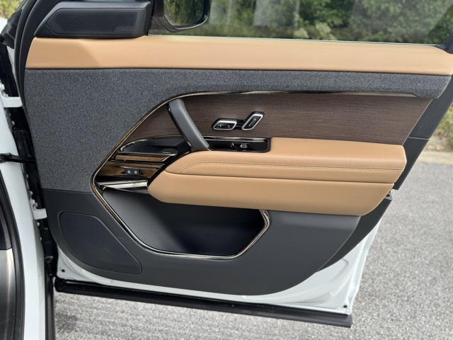 2024 Land Rover Range Rover Sport SE photo 19