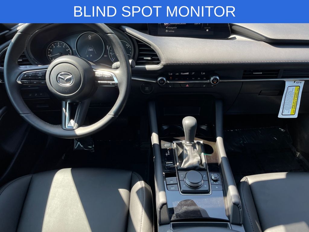 2025 Mazda Mazda3 2.5 s Preferred photo 8