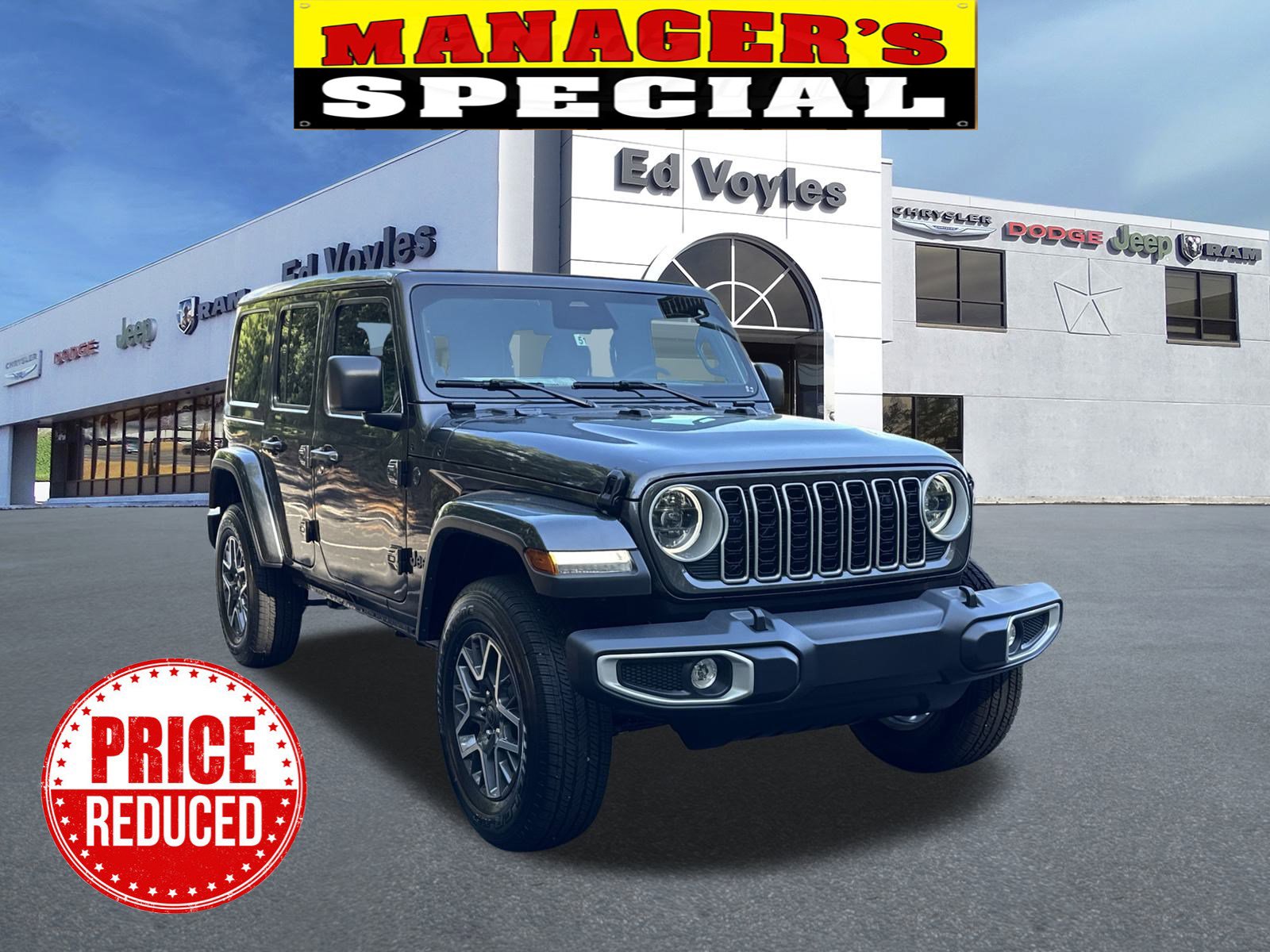 2025 Jeep Wrangler 4-Door Sahara's photo