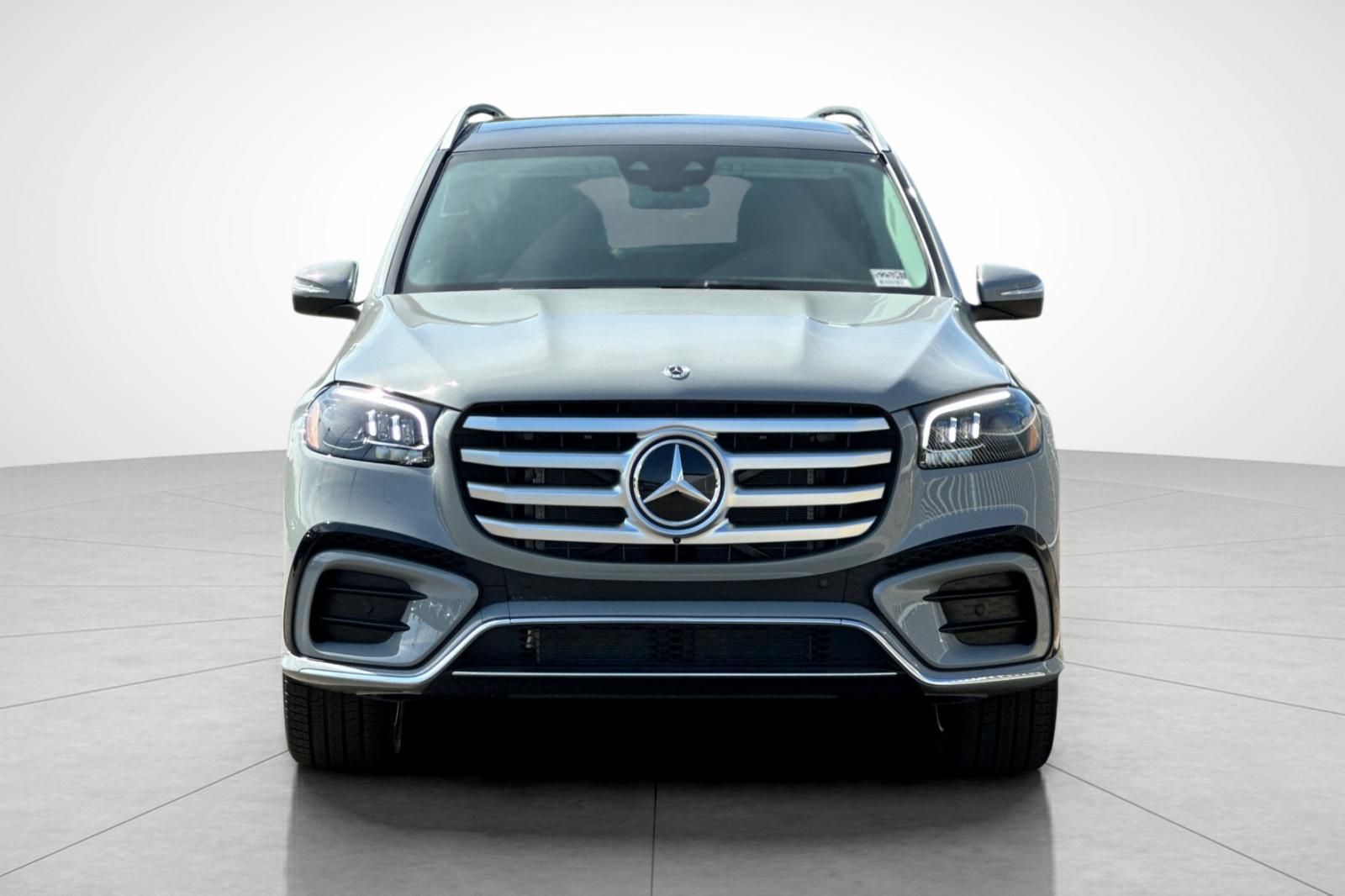 2026 Mercedes Benz GLS 450 4MATIC photo 7