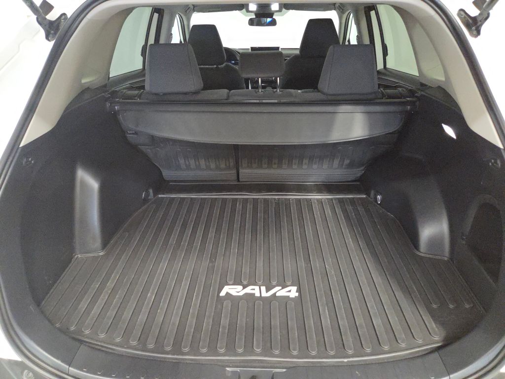 2024 Toyota RAV4 Hybrid LE photo 18