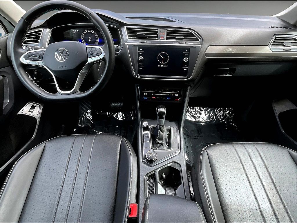 2024 Volkswagen Tiguan SE Wolfsburg Edition photo 14