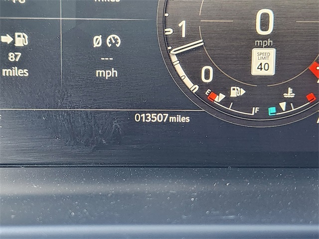 2024 Land Rover Defender 110 S photo 26