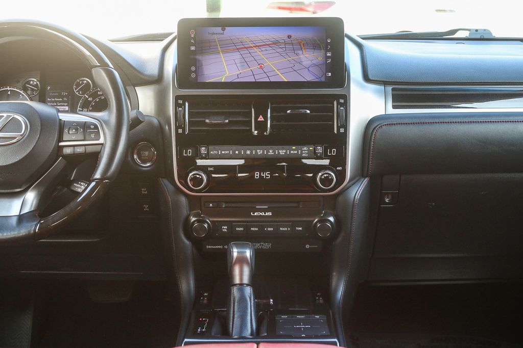 2022 Lexus GX 460 photo 9