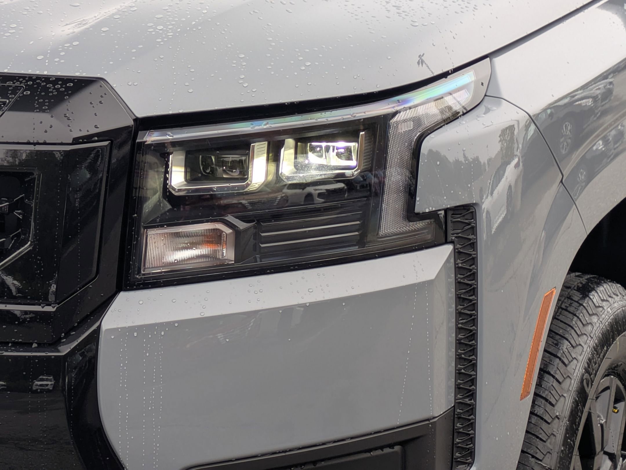 2026 Nissan Frontier Crew Cab SV photo 7