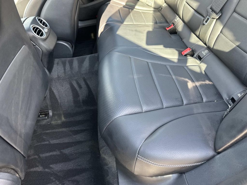 2019 Mercedes Benz C 300 photo 30