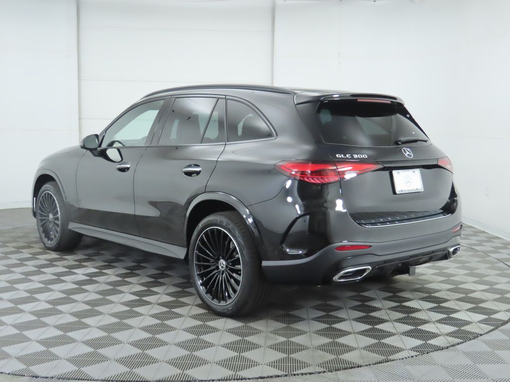 2026 Mercedes Benz GLC 300 photo 5
