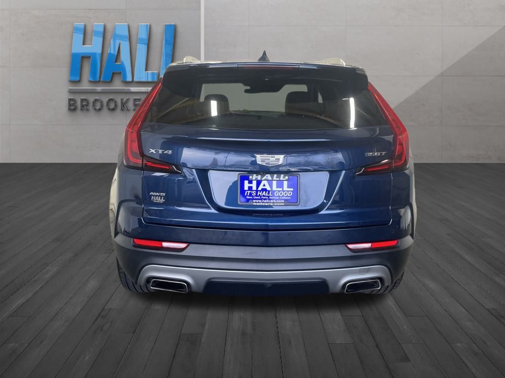 2022 Cadillac XT4 Premium Luxury photo 4