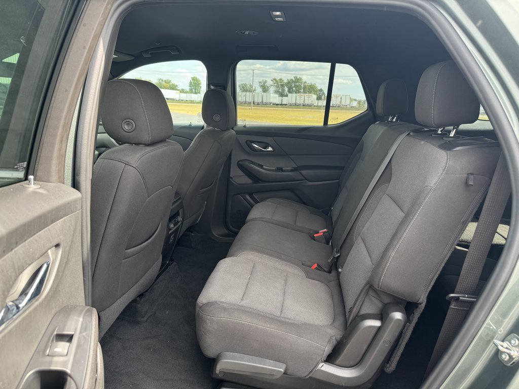 2023 Chevrolet Traverse Cloth photo 26