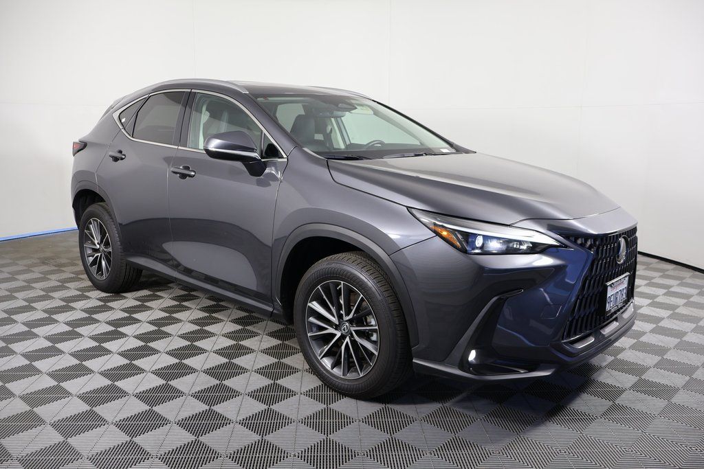 2023 Lexus NX 350 photo 2