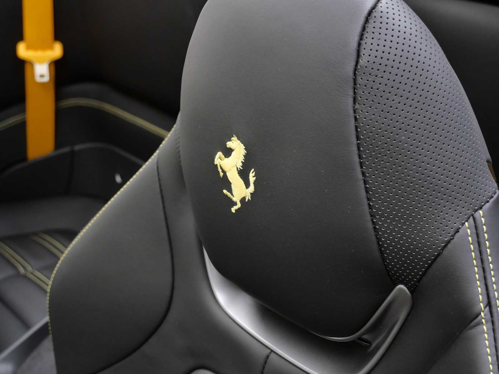 2023 Ferrari Portofino M photo 17