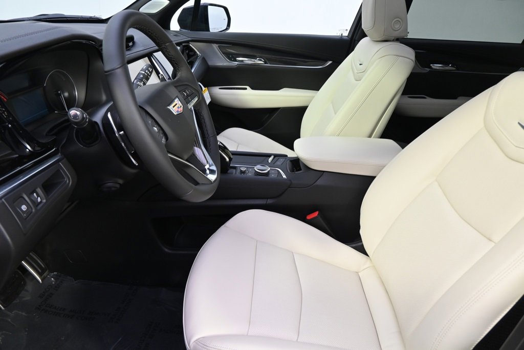 2025 Cadillac XT6 Sport photo 12