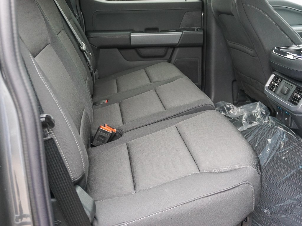 2025 Ford F-150 XLT photo 12