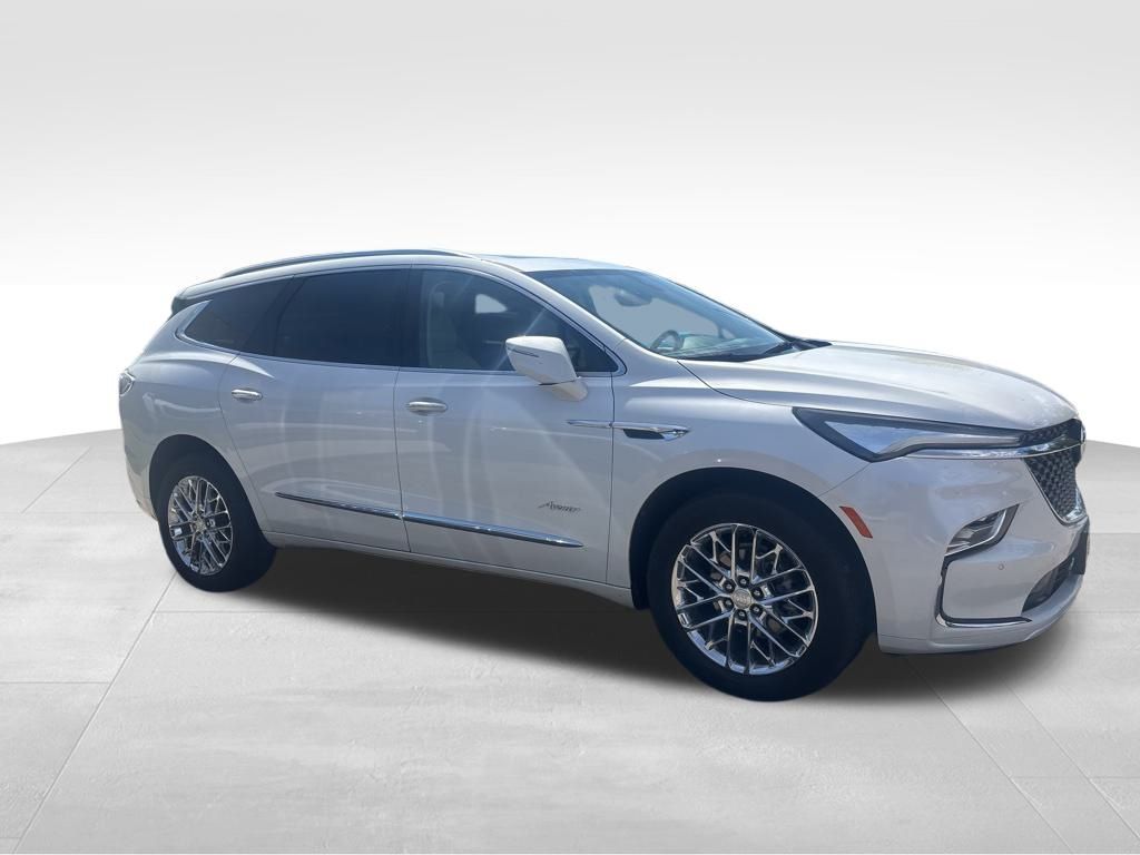 2023 Buick Enclave Avenir photo 11