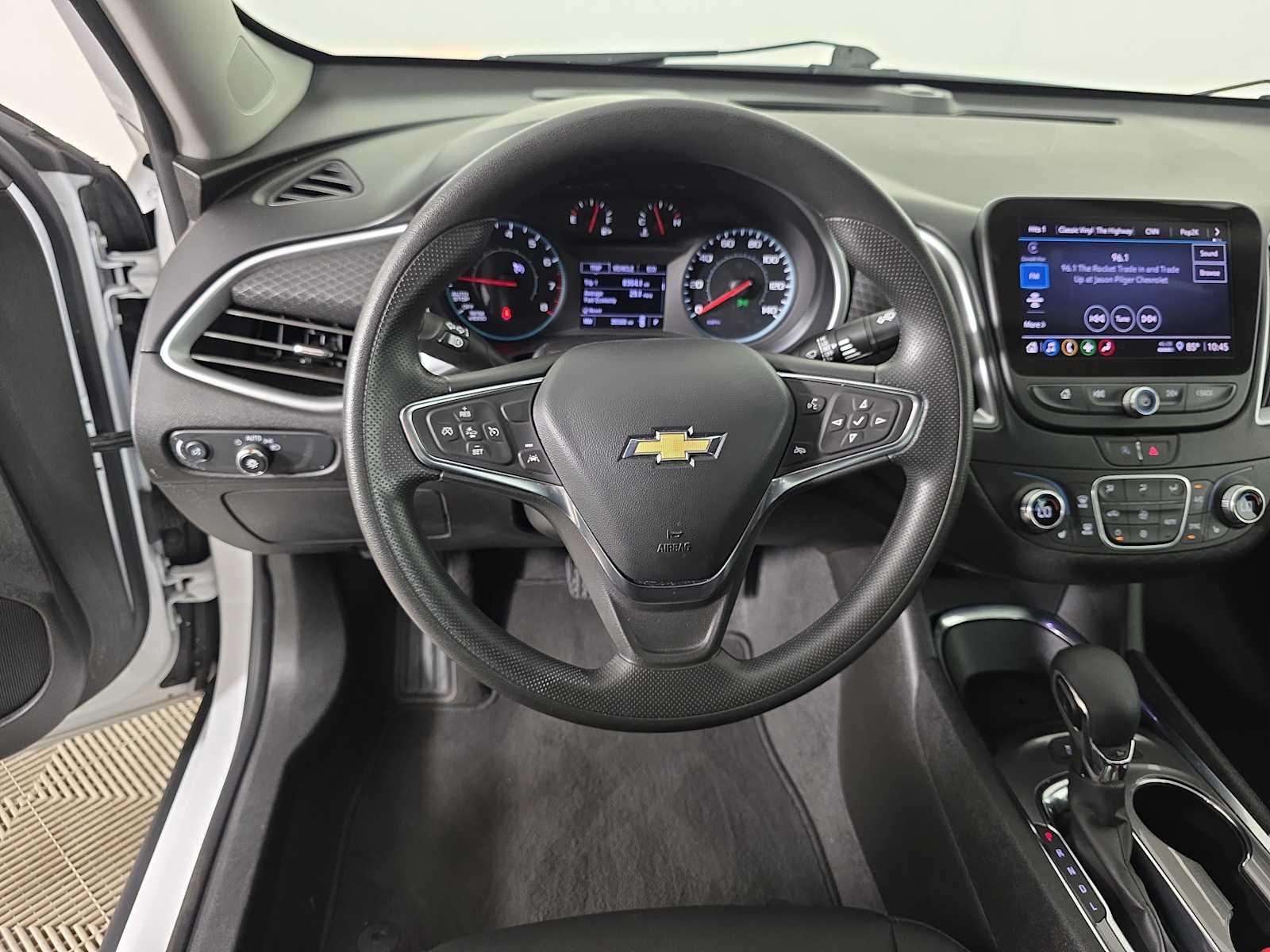 2024 Chevrolet Malibu 1LT photo 11